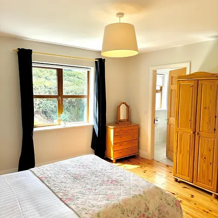 House No 3 Lispole Homes * Дингл